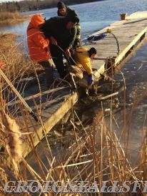 Rescue of a deer that went through the ice on Peach Lake, 01/05/16